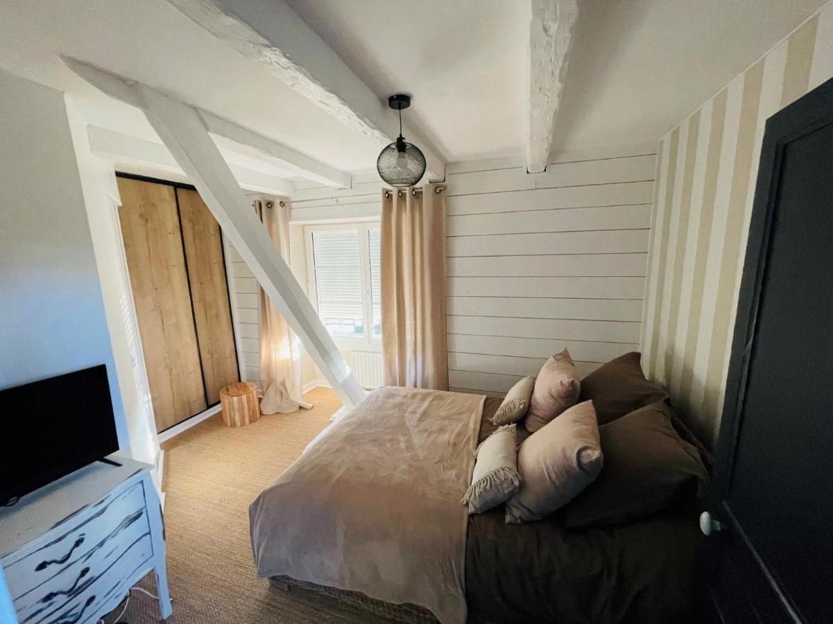 Maison Du Roc Bed & Breakfast Champagnac-de-Belair Exterior photo