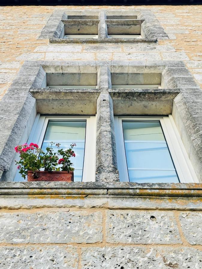 Maison Du Roc Bed & Breakfast Champagnac-de-Belair Exterior photo